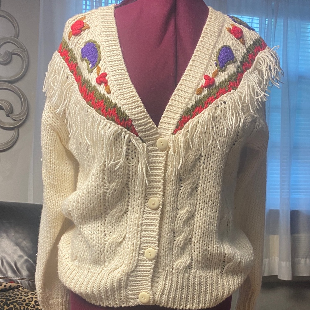 Elegant Cream Cardigan with Fringe and Floral Design